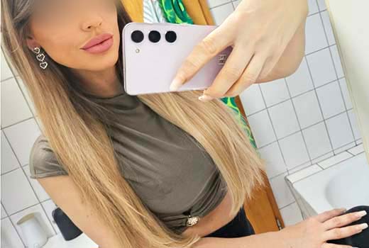 Escort Nadine aus Essen ist offen für neue Abenteuer. Nadine aus Essen liebt die Erotik und das Geheimnisvolle. Escort Nadine freut sich auf Neues...